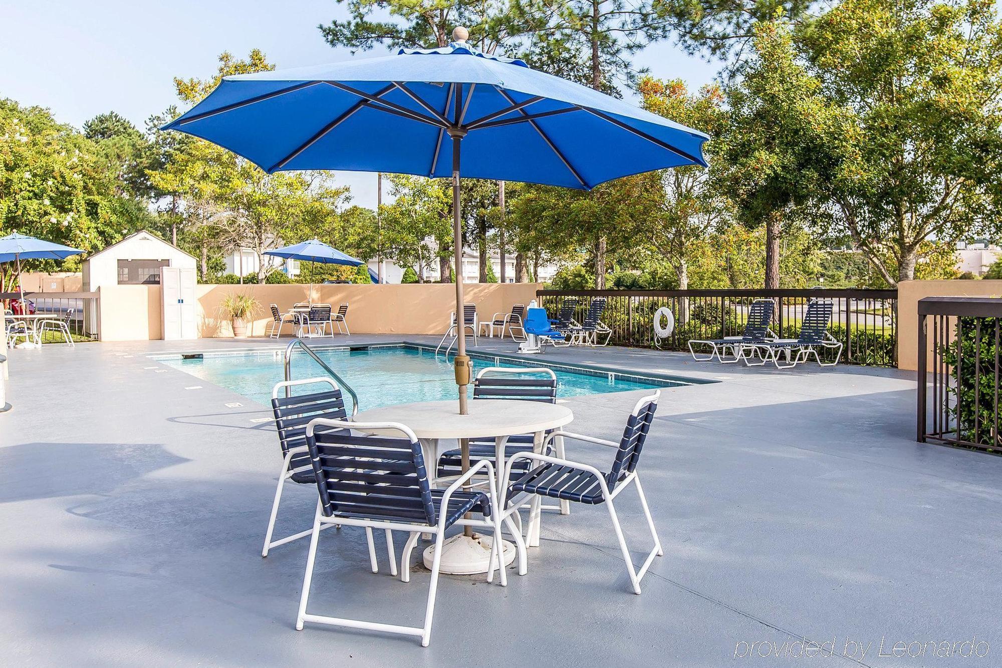 Quality Inn At The Mall - Valdosta Exterior photo